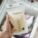 Online Guide to Choosing Feeding Essentials for Infants